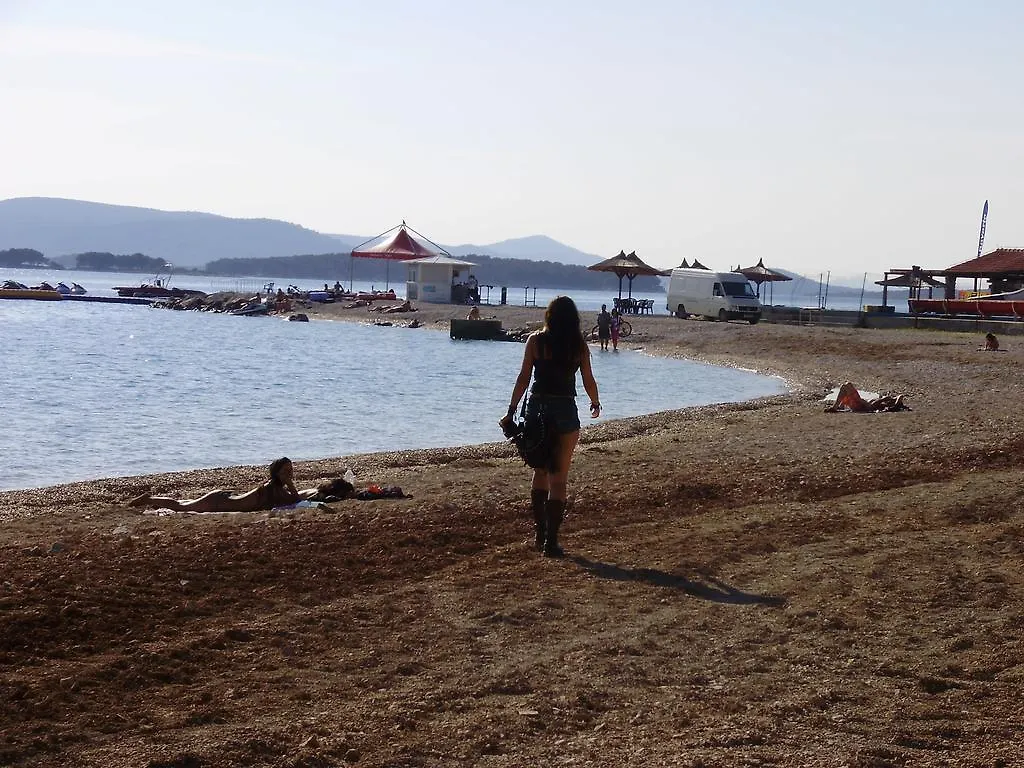 Apartments Batarilo 0*, Biograd Na Moru Croatia