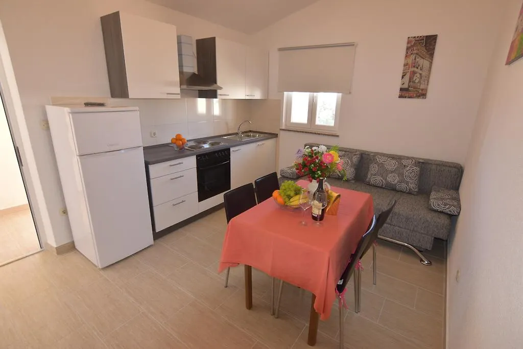 Apartments Batarilo Croatia
