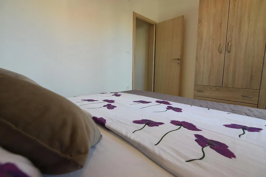 Apartments Batarilo Croatia