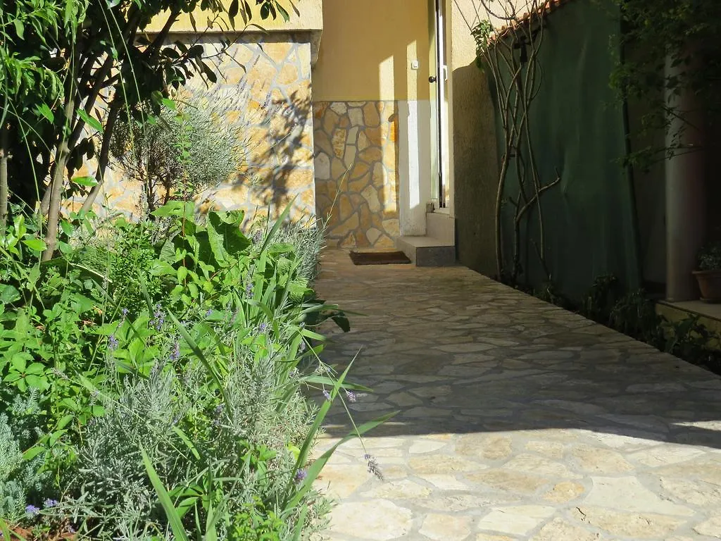 Apartments Batarilo Croatia